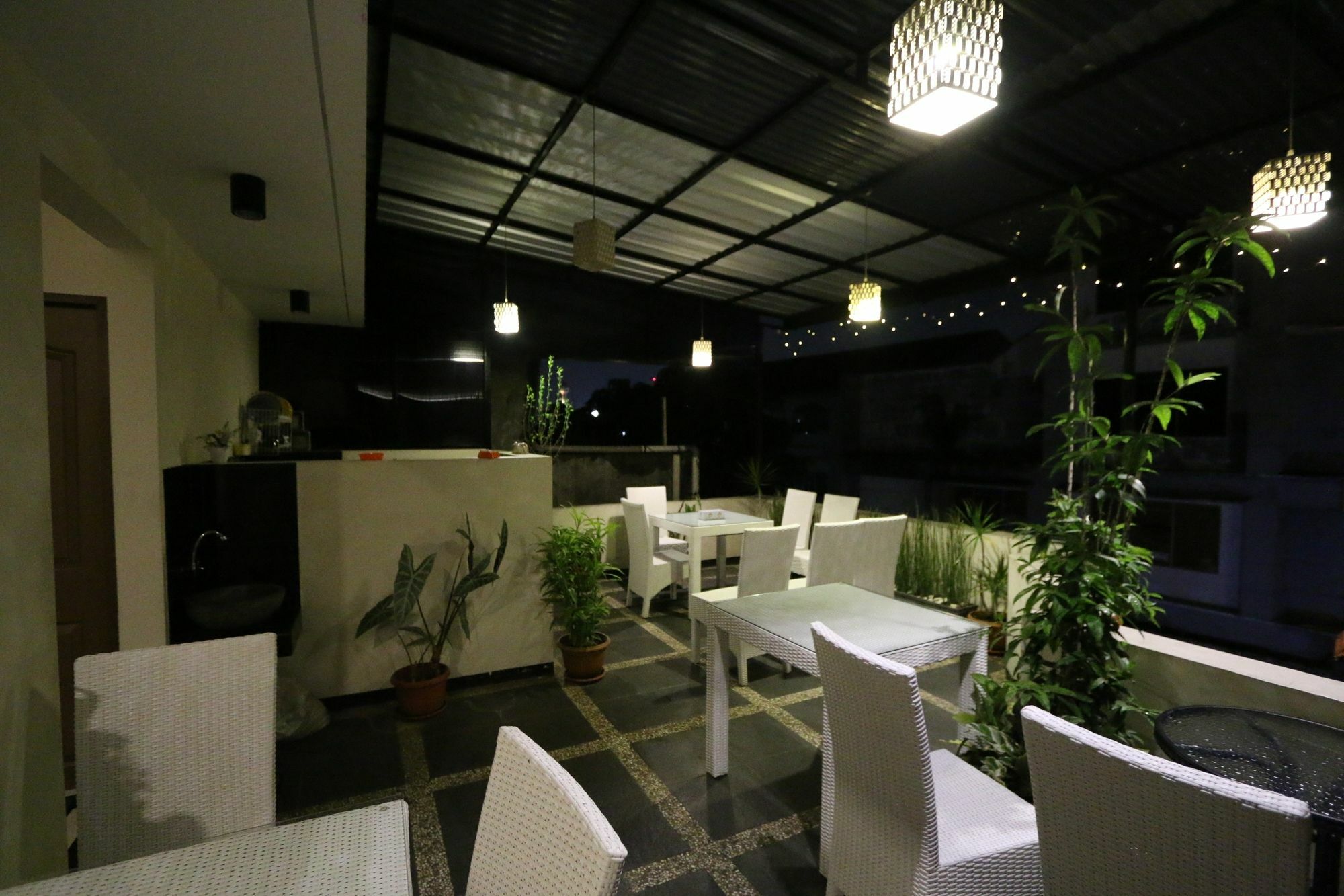 Bantal Guling Pasar Baru Hotel Bandung Exterior photo